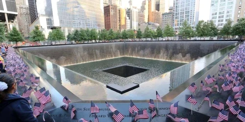 Memorialul din New York dedicat victimelor din 11 septembrie 2011 FOTO MiniTime