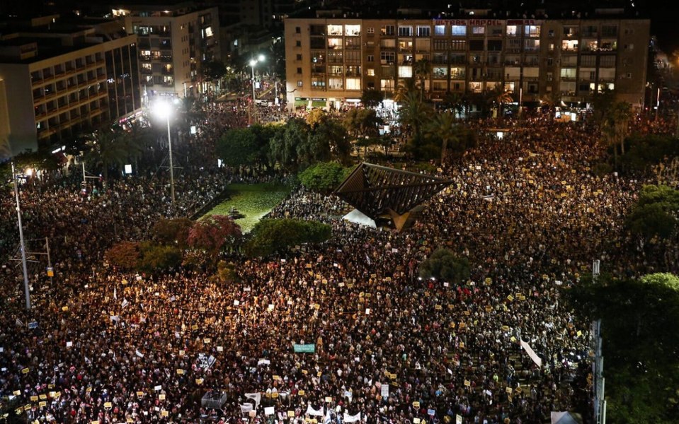 Aproximativ 10 mii de rezerviști ai armatei israeliene refuză să servească în semn de protest