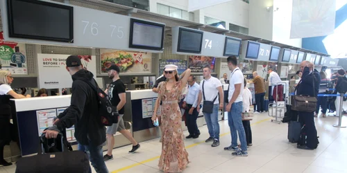 Diva a stat la check in ca tot omul de rând jpeg