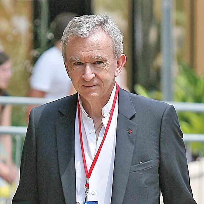 Bernard Arnault (69 de ani) avere: 72 mld. $
