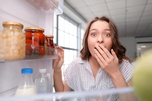 Alimente care devin toxice la frigider  Sursa foto shutterstock 1976067755 jpg