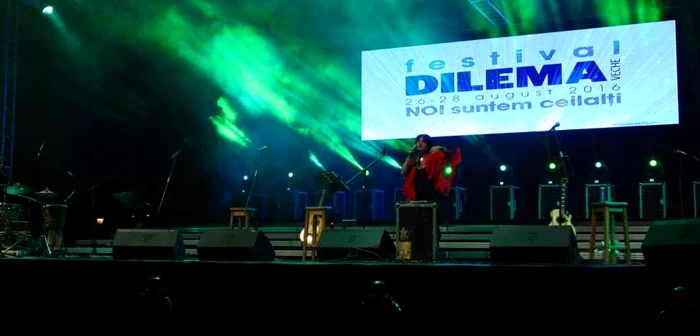 Formaţia Bella Ciao, o legendă a muzicii folk italiene, a concertat în cetatea Alba Iulia, în cadrul Festivalului Dilema Veche            FOTOGRAFII:David Muntean/ Cristian Delcea