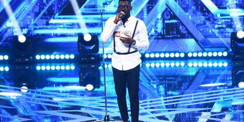 mike obinna/x factor foto antena 1