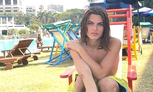 1 elizabeth hurley fiu jpg jpeg