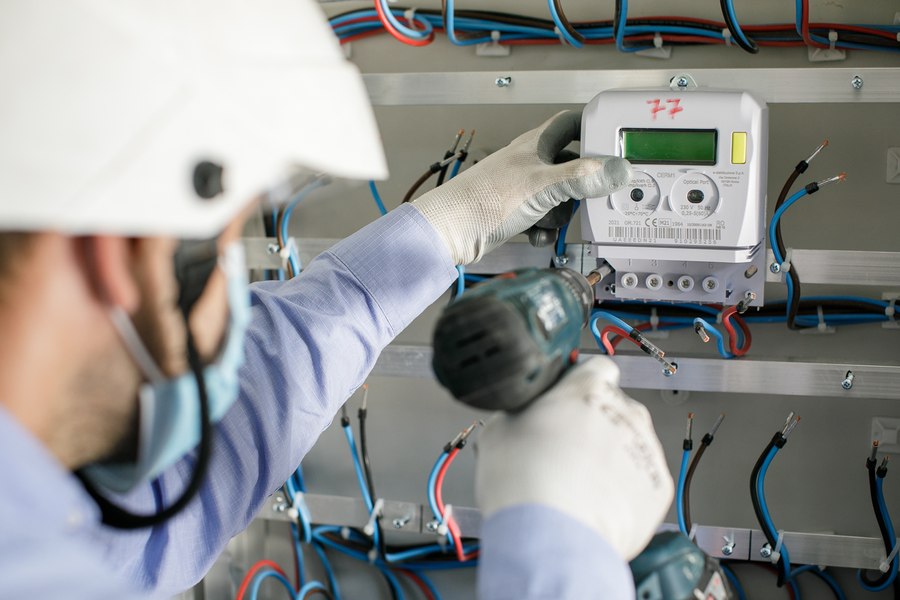 Numărul contoarelor inteligente instalate de „Reţele Electrice” va ajunge la 1,7 milioane în acest an