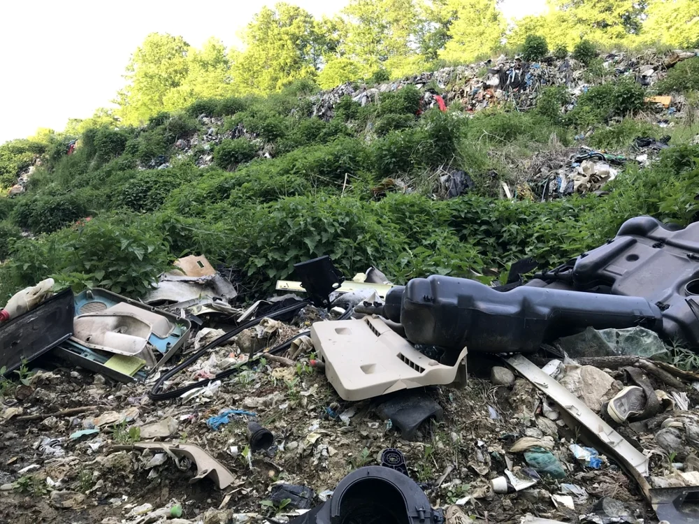 Groapa de gunoi din Măldăreşti – Vâlcea ar fi trebuit închisă din 2017 - în imagine în 2021 Foto Adevărul - credit Cornel Zainea