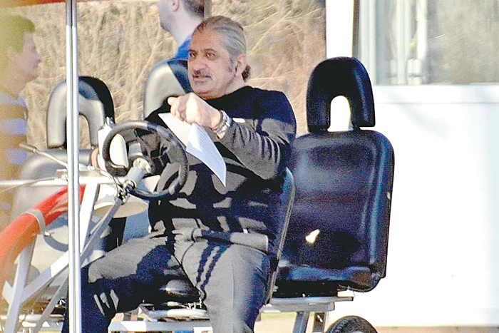 Jean Paler abia-și putea camufla kilogramele în plus