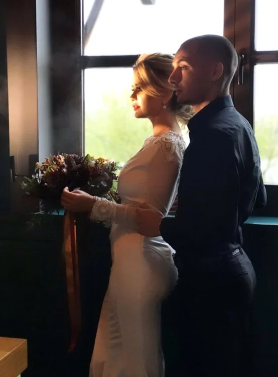 Alex Mitriță și Alesia, prima ședință foto în calitate de soț și soție