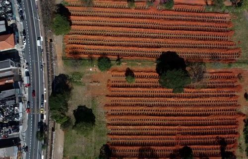 Cimitirul Vila Formosa din Sao Paulo Brazilia se extinde FOTO EPA-EFE