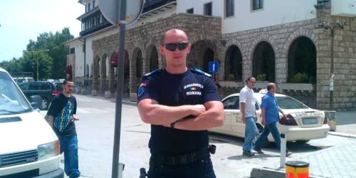 Plutonierul Dumitrel Apetrei în Kosovo - FOTO: ARHIVĂ PERSONALĂ