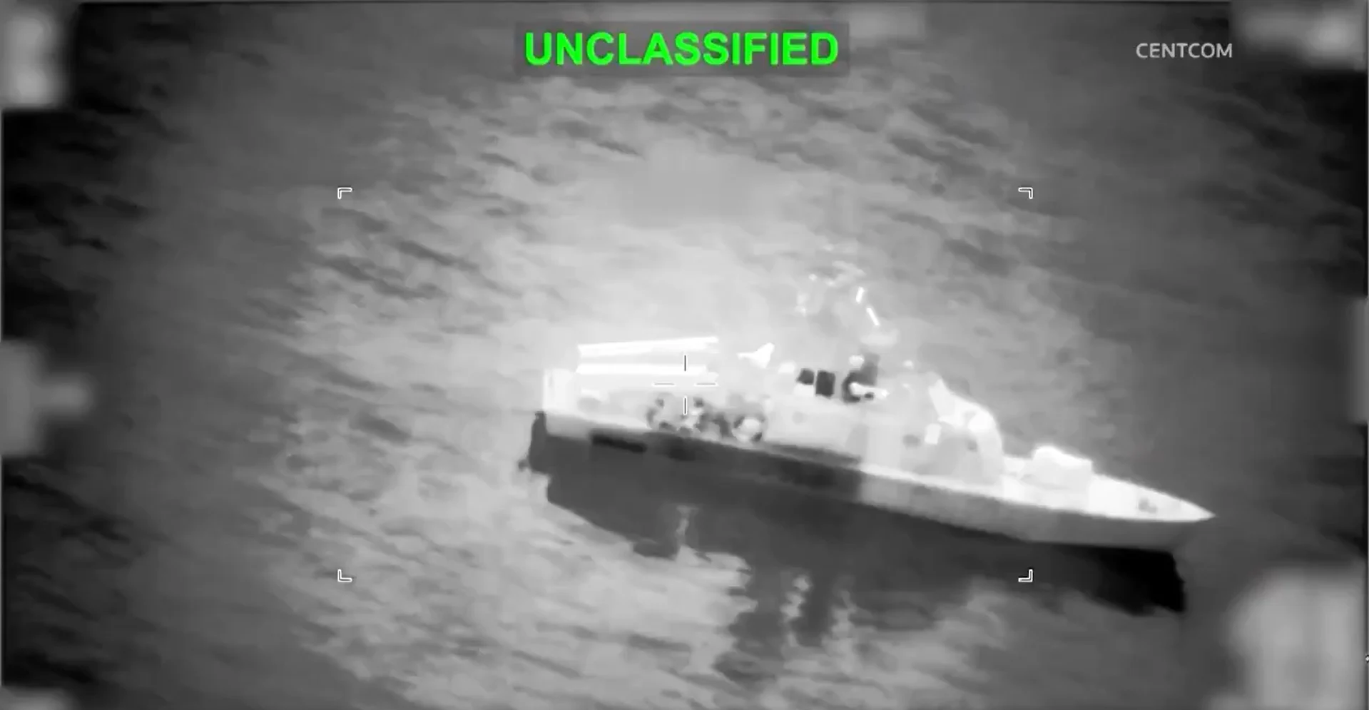 SUA anunță distrugerea a 16 nave iraniene suspectate că ar fi plasat mine în Strâmtoarea Ormuz. Iranul amenință că va bloca exporturile de petrol