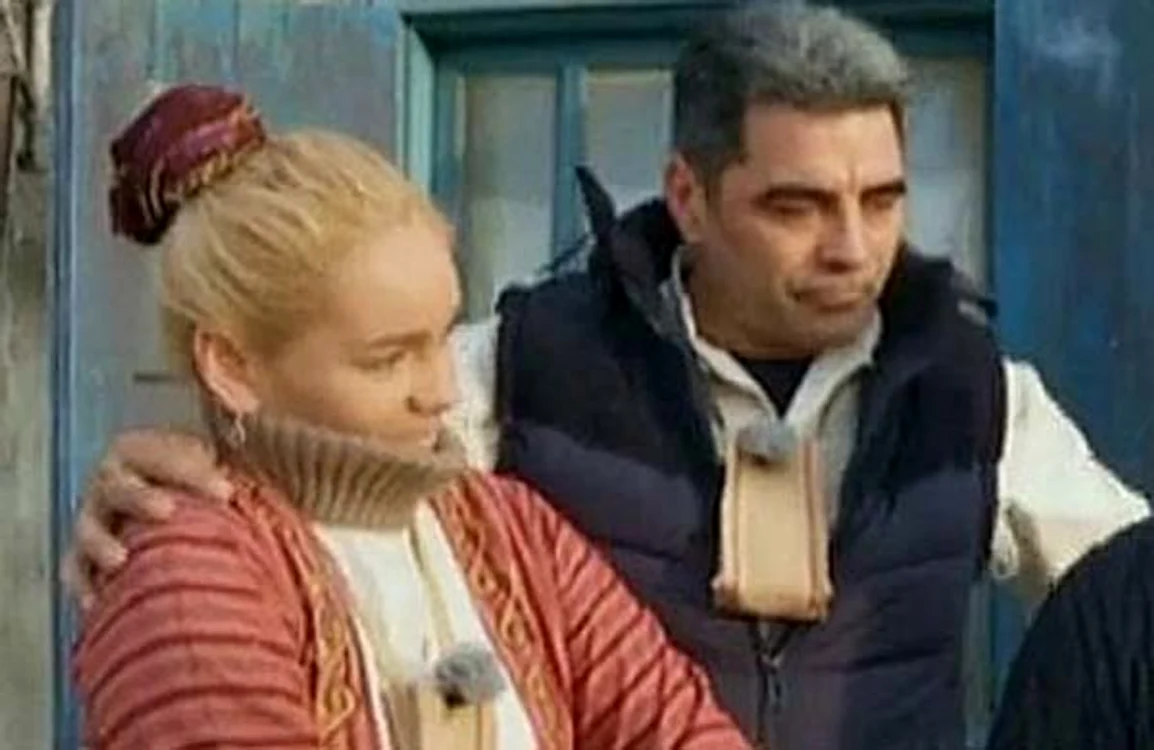 
    Maria şi Marcel au făcut sex la Ferma Vedetelor, după 3 săptămâni de abstinenţă Foto: captură Pro Tv  