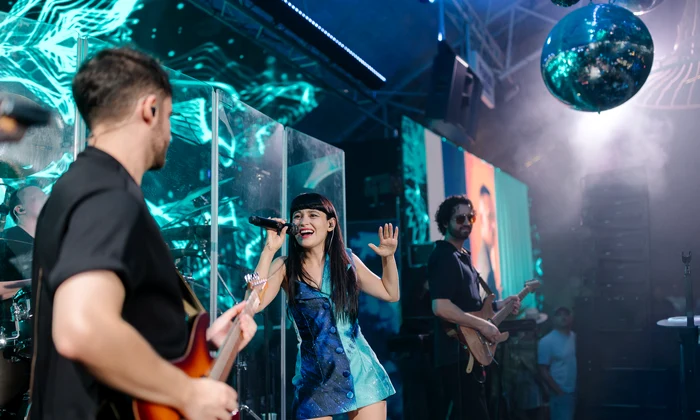 3 Irina Rimes & band JPG
