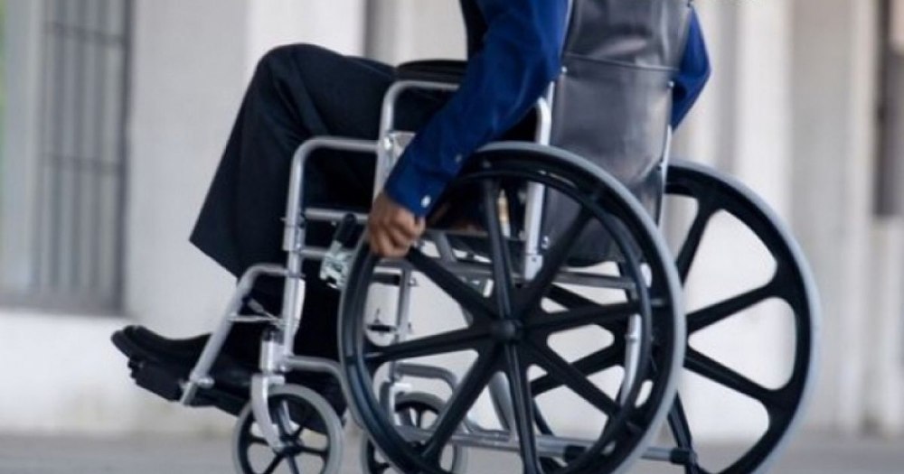 Discriminare. Firmele și instituțiile publice cu peste 50 de angajați evită să angajeze persoane cu dizabilități, deși sunt obligate prin lege