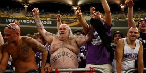 Suporteri ai echipei Austria Viena se bucură la finalul meciului din Europa League contra echipei Astra Giurgiu pe Arena Naţională din Bucureşti FOTO David Muntean