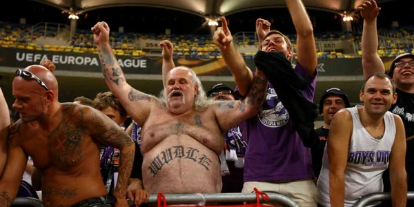 Suporteri ai echipei Austria Viena se bucură la finalul meciului din Europa League contra echipei Astra Giurgiu pe Arena Naţională din Bucureşti FOTO David Muntean