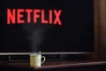 Netflix, serviciu de difuzare online bazat pe abonamente. Sursa foto: pexels.com