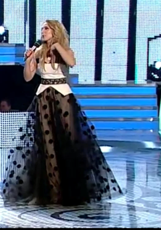 IULIA VANTUR