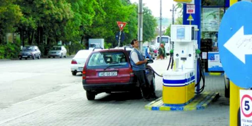 Hunedoara: Criza se vede la pompa de benzină