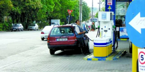 Hunedoara: Criza se vede la pompa de benzină