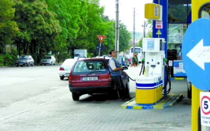 Hunedoara: Criza se vede la pompa de benzină