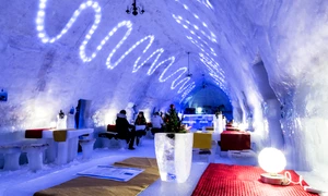 Imagini din Hotelul de gheață de la Bâlea Lac de la edițiile trecute Foto Hotel of ice Romania jpg