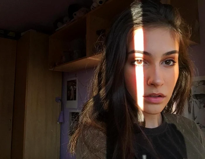 Ioana este o adolescentă superbă