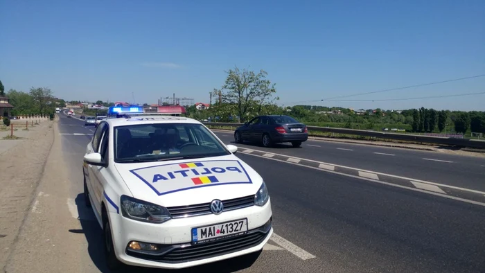 Maşină de poliţie  FOTO: Adevărul