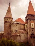 Castelul Corvinilor (foto;: Pixabay)