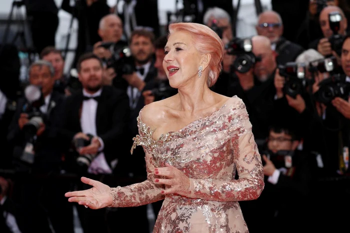 Helen Mirren a vrut să încerce culoarea roz