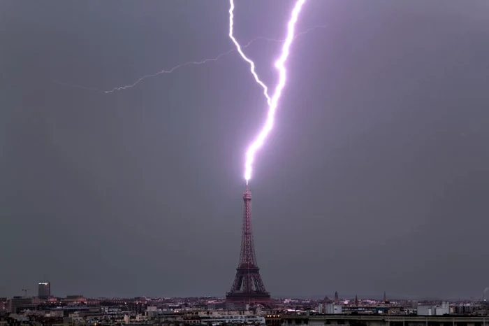 Furtună în Paris (Foto: Caters)