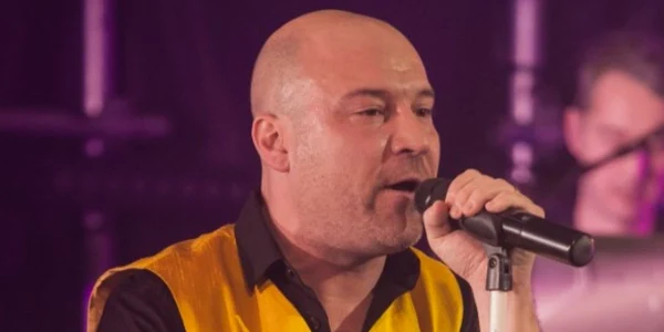 Mihai Georgescu, solistul trupei „Bere gratis”  Foto Facebook Mihai Georgescu jpg