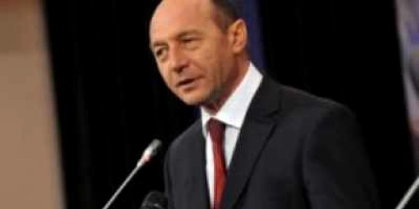 Băsescu: Let’s have the intelligence of not going on strike