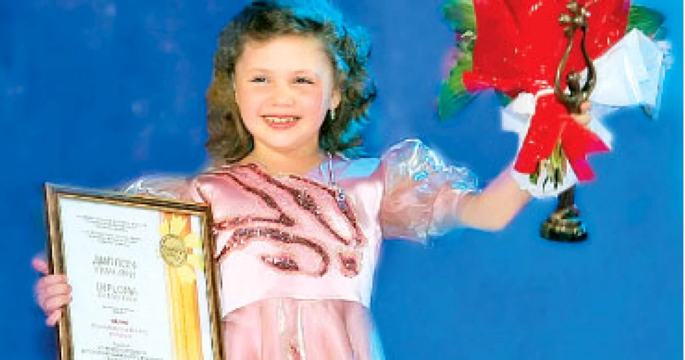 VIDEO Maria din Galaţi: Arată ca Shirley Temple, cântă ca Celine Dion