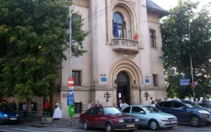 Ploieşti: Judecătorii Tribunalului Prahova  protestează pe termen nelimitat