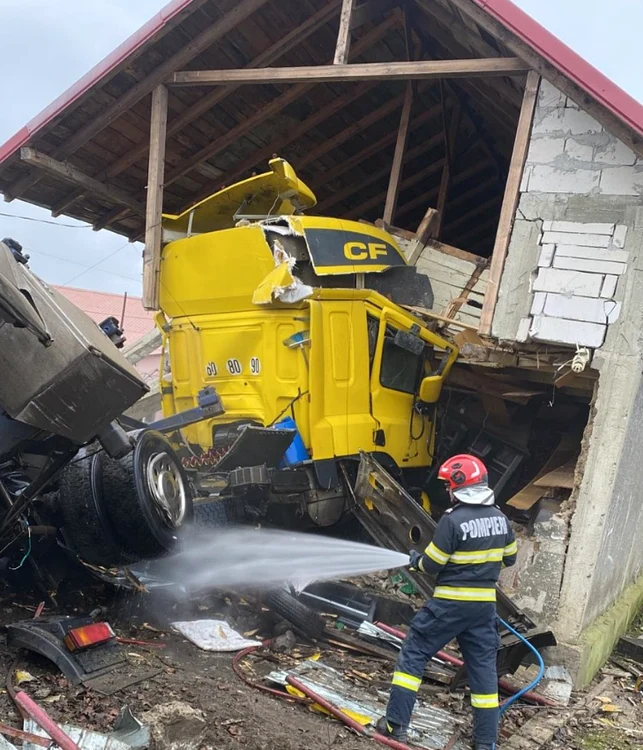 Accident rutier produs în comuna Filipești, județul Bacău. FOTO: Ziarul de Bacău