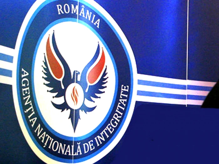 Primarul din Isverna, declarat incompatibil de ANI