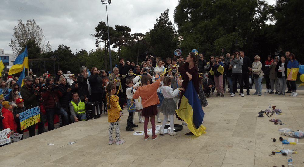 Dansul emoționant al copiilor din Ucraina, la Constanța: și-au pierdut apropiații și casele, dar le-a rămas speranța