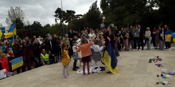 Protest mame și copii din Ucraina la Constanța FOTO Mariana Iancu JPG