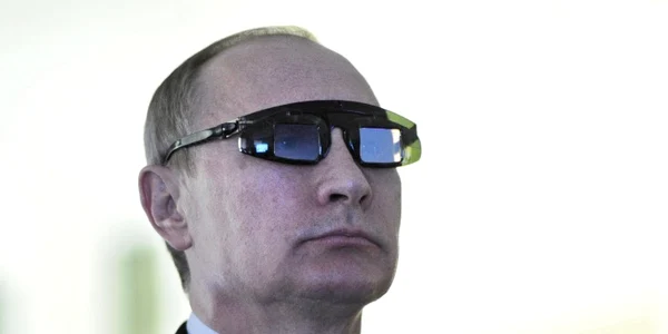 Vladimir Putin ochelari FOTO AFP