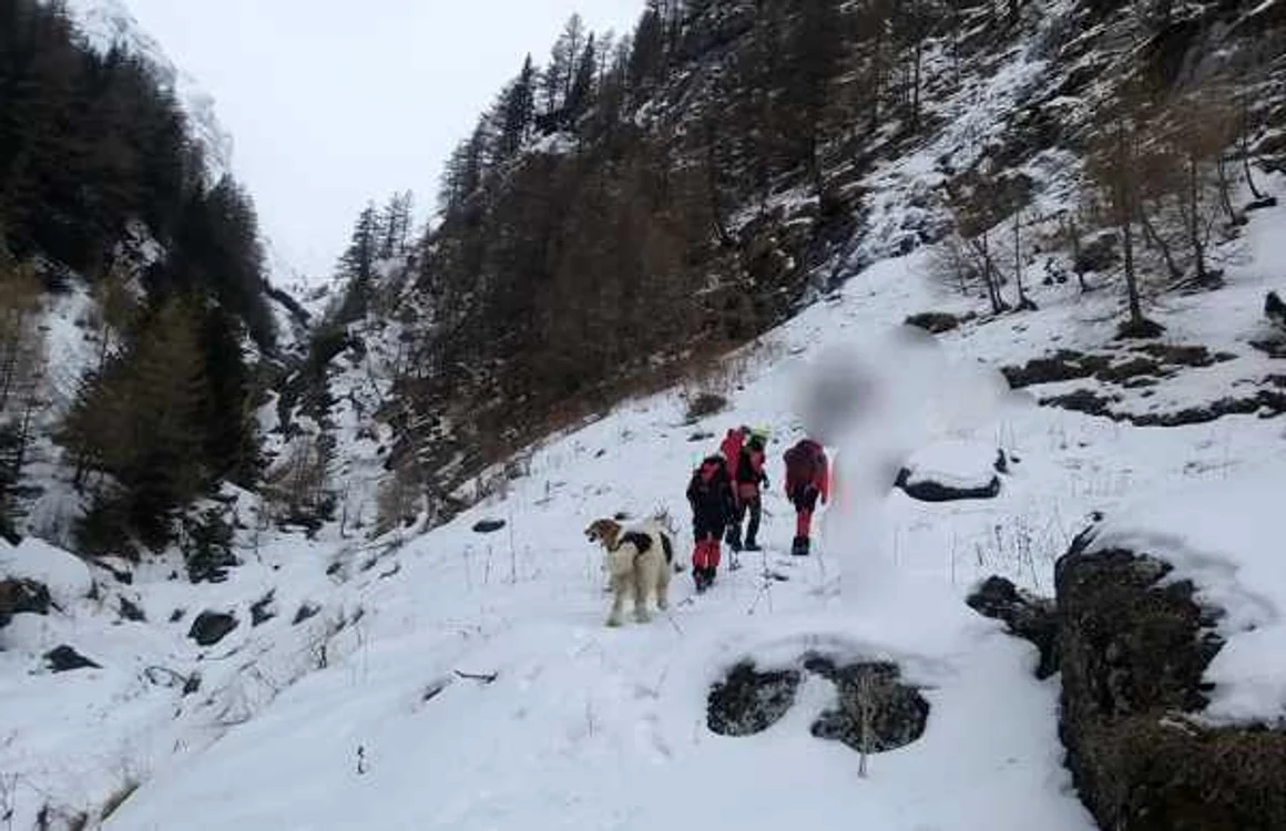 morti valea morarului bucegi foto salvamont busteni