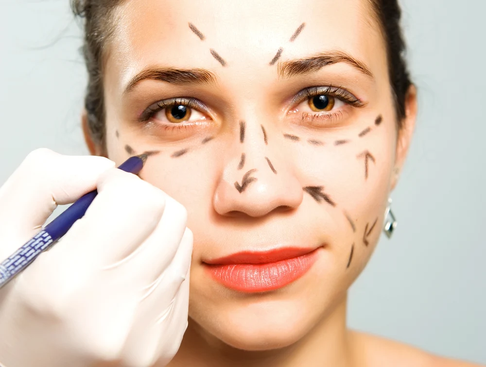 Vaticanul, avertisment împotriva chirurgiei estetice: „Iisus vă va iubi în timp ce îmbătrâniţi”