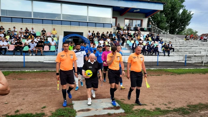 Viorel Ciubuc a dat lovitura de începere a finalei Cuper României-Faza pe judeţul Vrancea