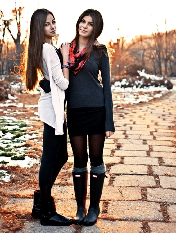 Gloria şi Rebeca, fiicele Ritei Mureşan, sunt la fel de frumoase ca mama lor