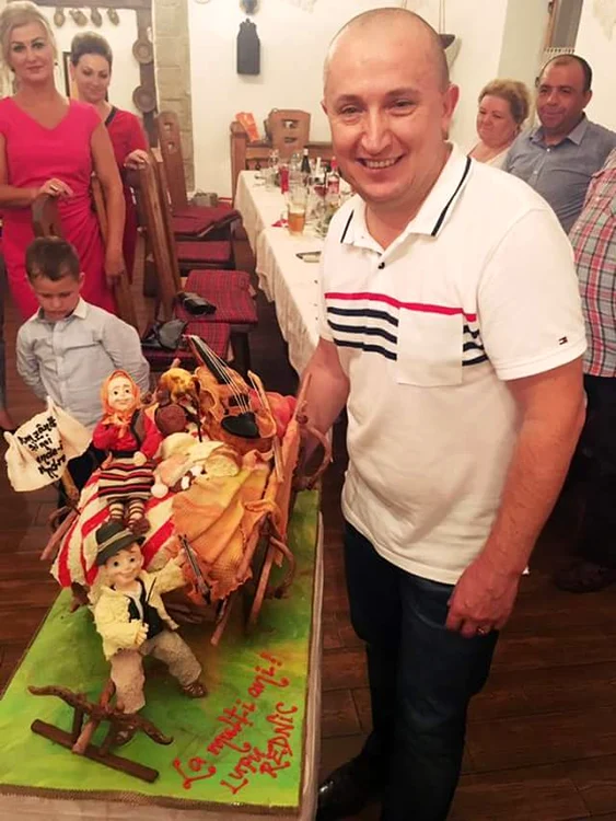 Lupu Rednic și tortul cu slănină și șorici