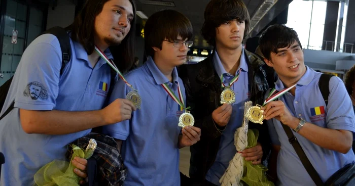 7 medalii de argint şi patru de bronz au fost câştigate de elevii români la Olimpiada Internaţională de Ştiinţe pentru Juniori şi la Turneul Internaţional de Informatică     FOTO: Arhiva Adevărul