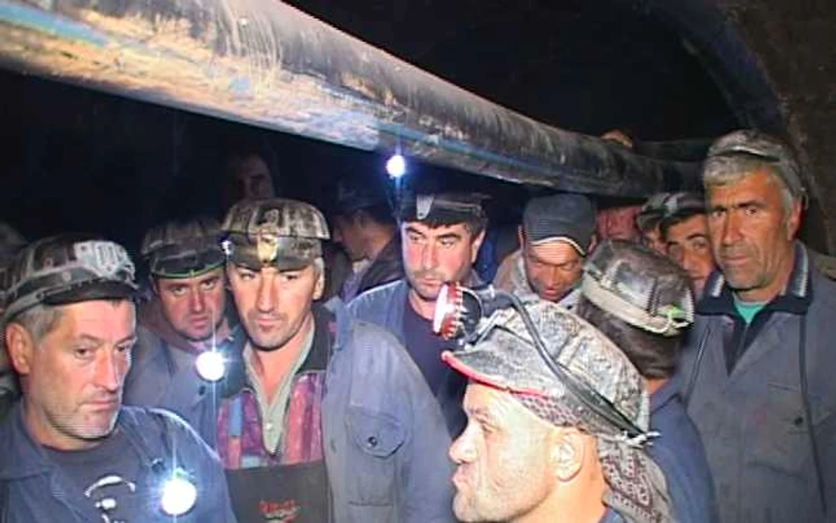 Minerii s-au blocat în subteran de marţi                                                      FOTO: Arhivă