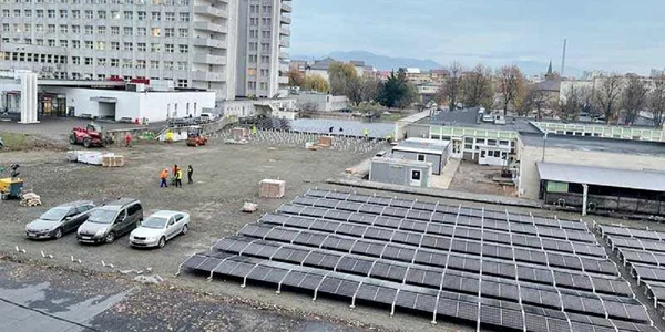 Parcul fotovoltaic de la SJU foto Graiul jpg