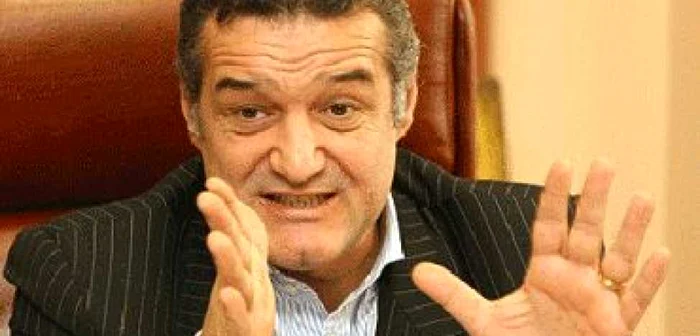Gigi Becali lasă fotbalul pentru slujba din Vinerea Mare