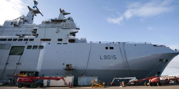 Nava lupta franceza mistral FOTO AFP